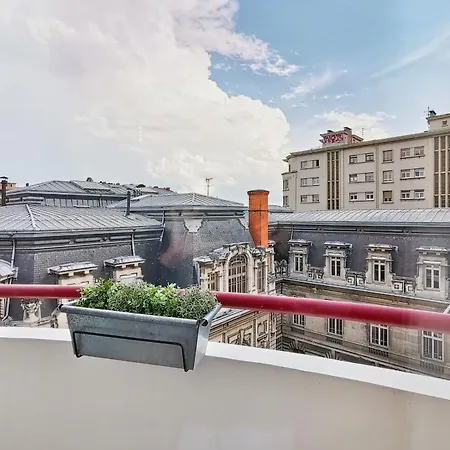 Appartement Charming In The Centre Of *